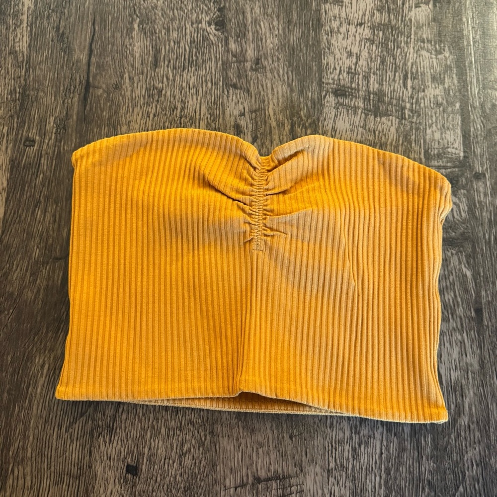 Wilfred Gold Ruched Ribbed Crop Top
